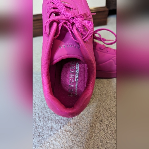 Pink Sketchers air-cooled memory foam - Picture 2 of 3